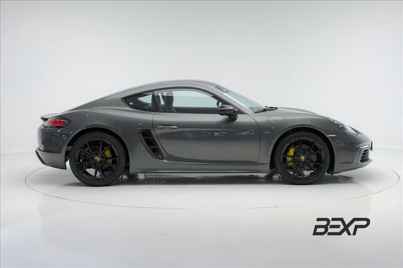 Porsche-718-2.0 16V H4 Cayman