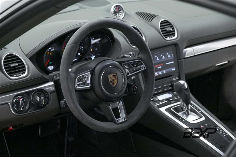 Porsche-718-2.0 16V H4 Cayman