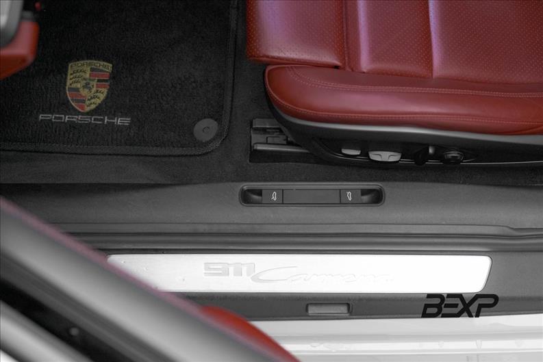 Porsche-911-3.0 24V H6 Carrera
