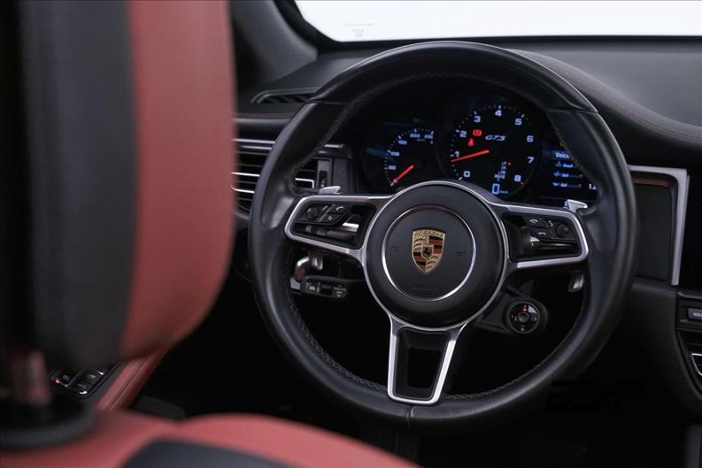 Porsche-MACAN-2.9 GTS 24V V6
