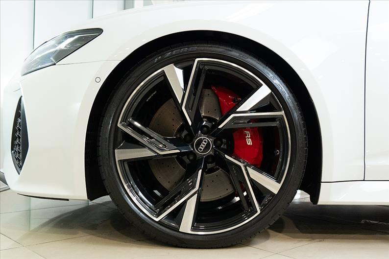 Audi-RS6-4.0 Avant V8 Twinturbo Mhev