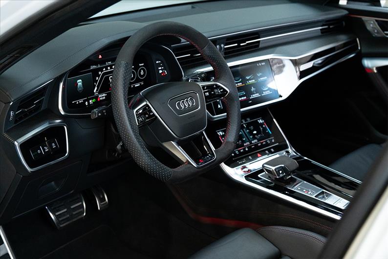 Audi-RS6-4.0 Avant V8 Twinturbo Mhev