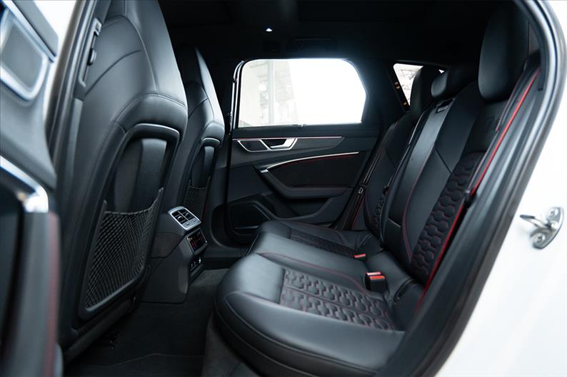 Audi-RS6-4.0 Avant V8 Twinturbo Mhev