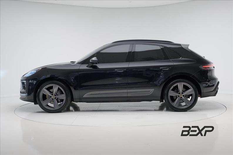 Porsche-MACAN-2.0 Turbo T