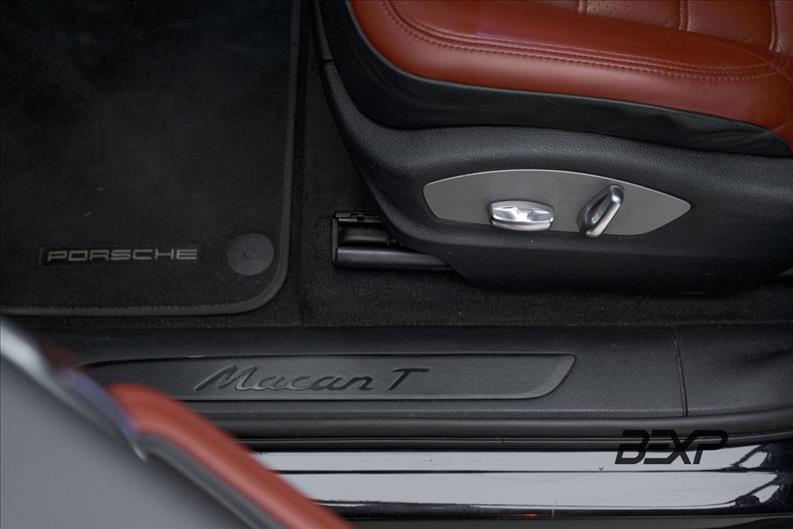 Porsche-MACAN-2.0 Turbo T
