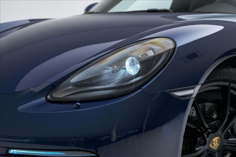 Porsche-718-2.0 16V H4 Boxster