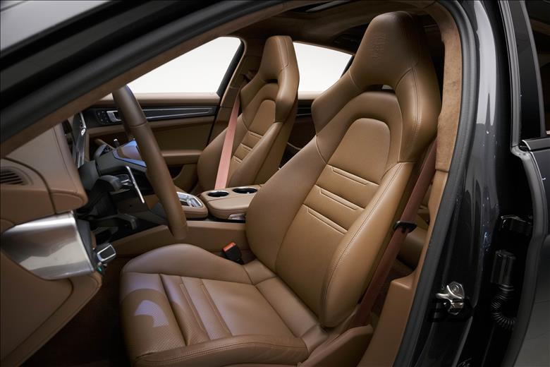 Porsche-PANAMERA-2.9 V6 E-hybrid 4 Platinum Edition