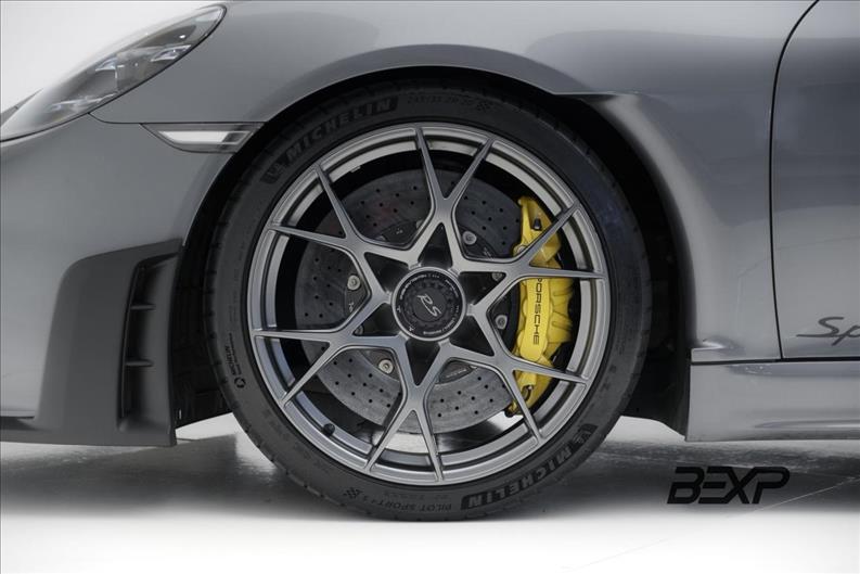 Porsche-718-4.0 H6 Spyder RS