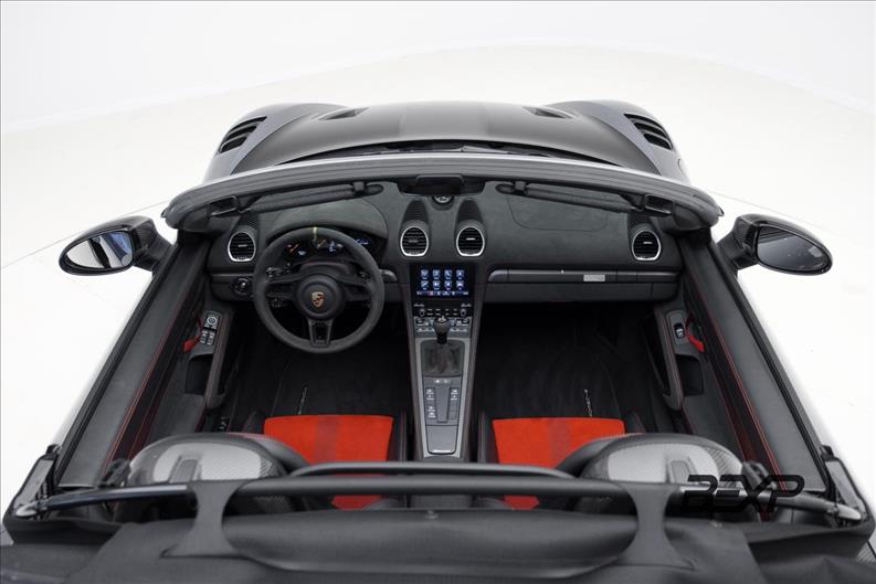 Porsche-718-4.0 H6 Spyder RS