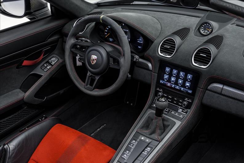 Porsche-718-4.0 H6 Spyder RS