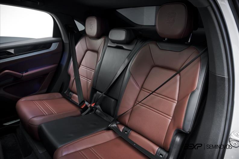 Porsche-CAYENNE-3.0 V6 E-hybrid Coupé AWD S