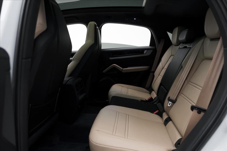 Porsche-CAYENNE-3.0 V6 E-hybrid Coupé AWD S