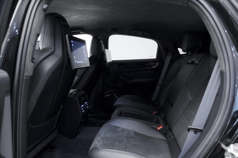 Porsche-CAYENNE-4.0 V8 Turbo GT Coupé AWD S