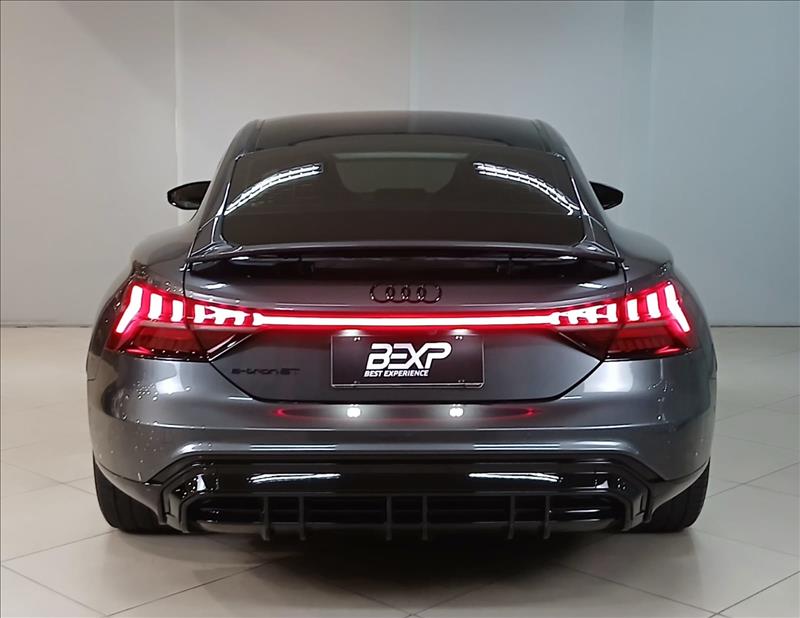 Audi-E-TRON GT-3.9 3100 I6 24V