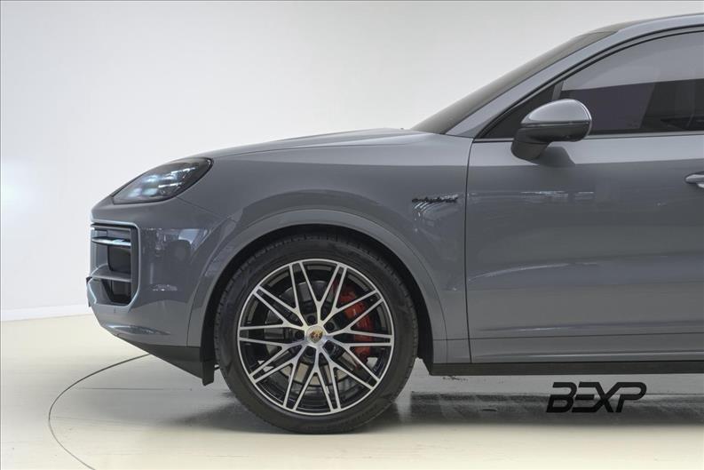 Porsche-CAYENNE-3.0 V6 S E-hybrid Coupé AWD S