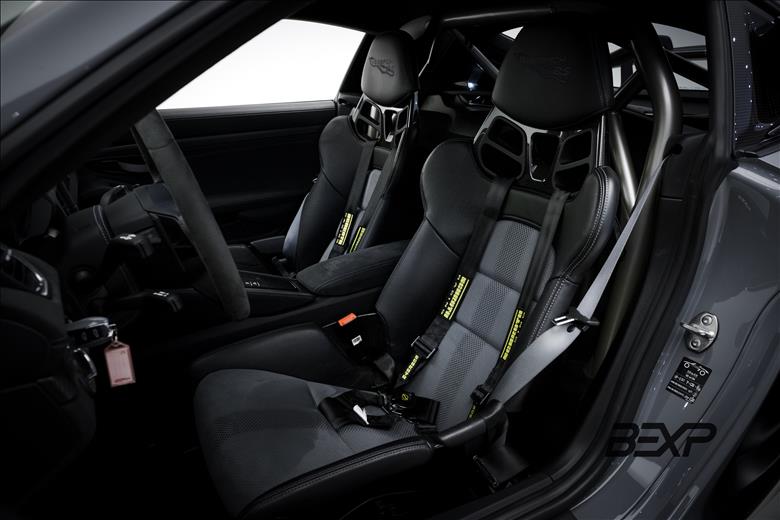 Porsche-718-4.0 H6 Cayman GT4 RS