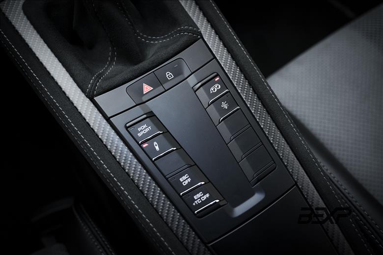 Porsche-718-4.0 H6 Cayman GT4 RS