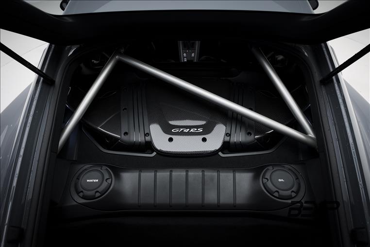 Porsche-718-4.0 H6 Cayman GT4 RS