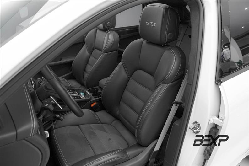 Porsche-MACAN-2.9 V6 Biturbo GTS