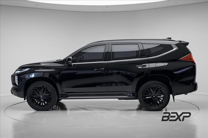 Mitsubishi-PAJERO SPORT-2.4 16V Mivec Turbo Legend Black AWD