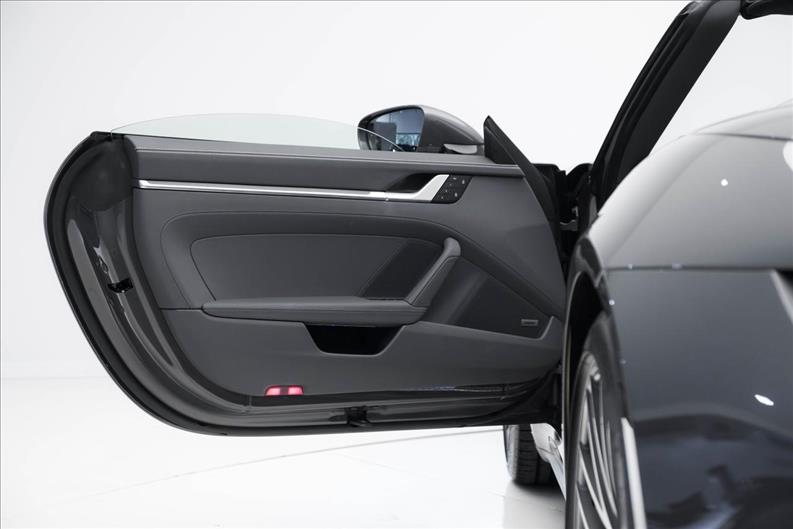 Porsche-911-3.8 24V H6 Turbo Cabriolet