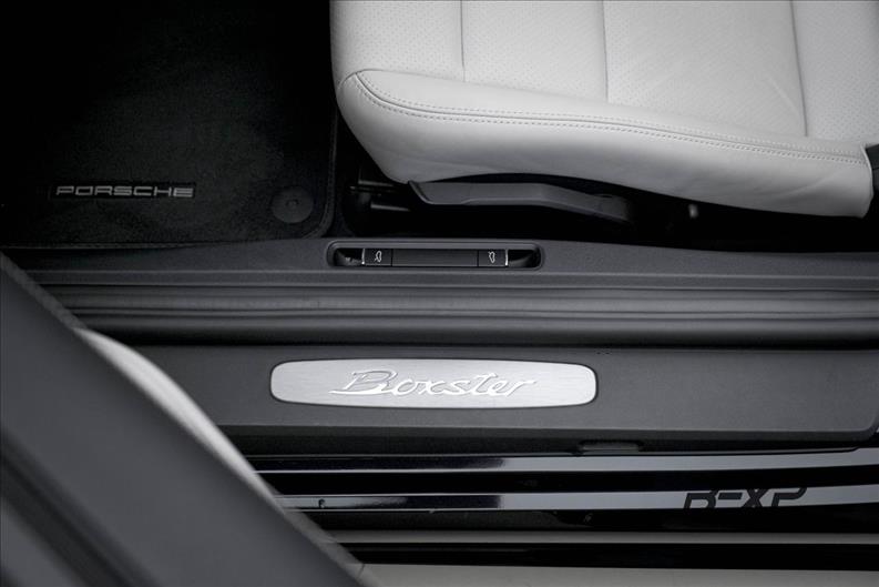 Porsche-718-2.0 16V H4 Boxster