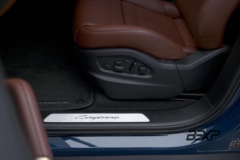Porsche-CAYENNE-3.0 V6 E-hybrid Coupé AWD S