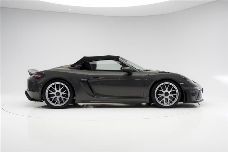 Porsche-718-4.0 H6 Spyder RS