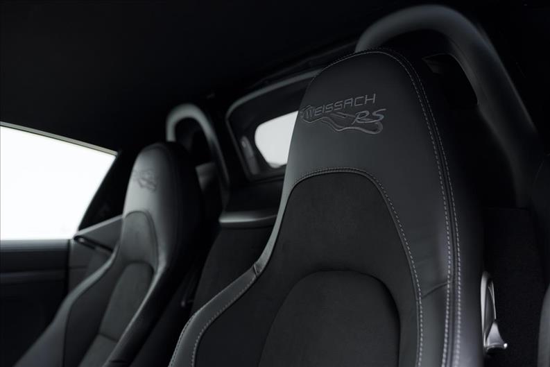 Porsche-718-4.0 H6 Spyder RS