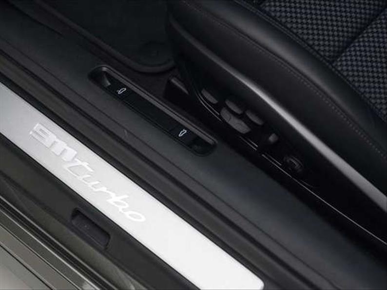 Porsche-911-3.8 24V H6 Turbo