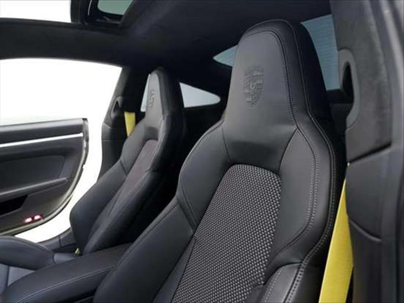 Porsche-911-3.8 24V H6 Turbo