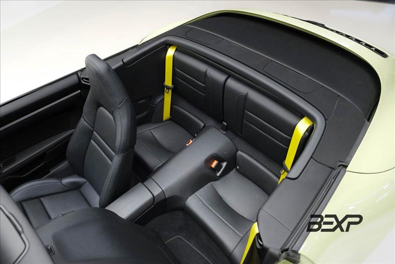 Porsche-911-3.0 24V H6 Carrera Cabriolet