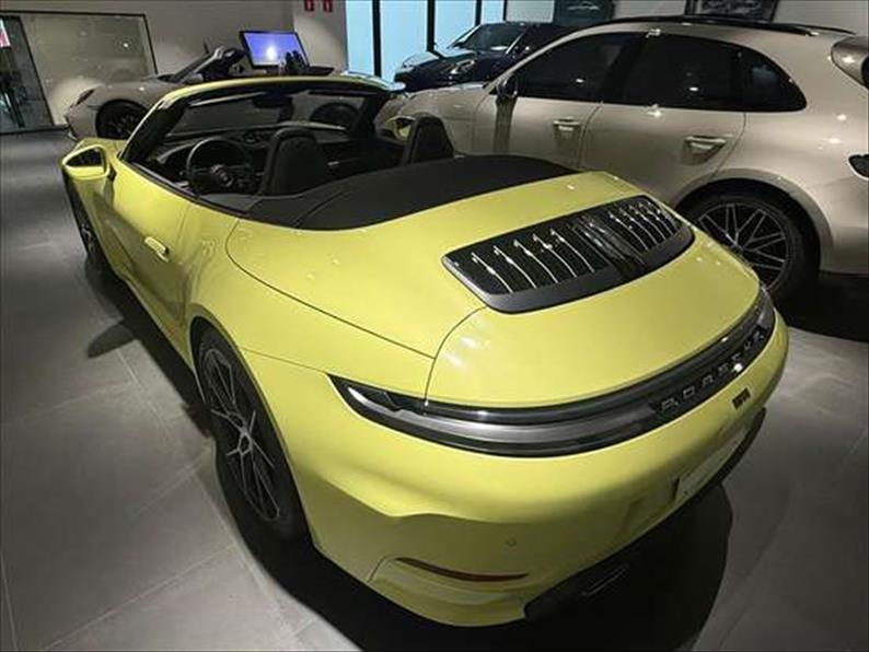 Porsche-911-3.0 24V H6 Carrera Cabriolet