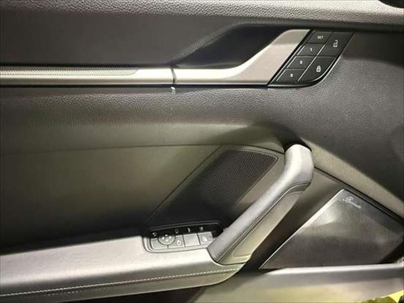 Porsche-911-3.0 24V H6 Carrera Cabriolet