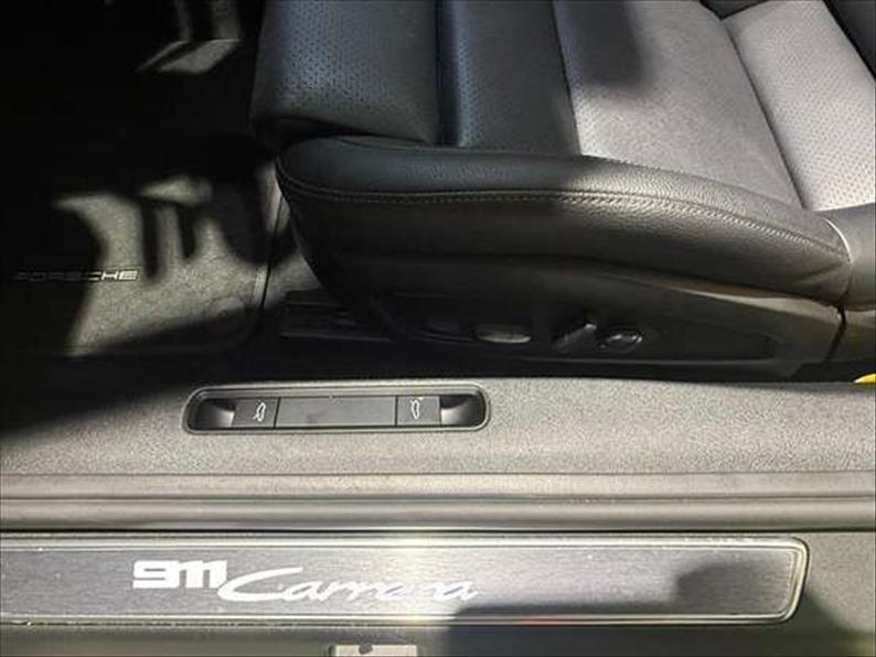 Porsche-911-3.0 24V H6 Carrera Cabriolet