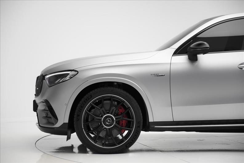 Mercedes-Benz-GLC 63 AMG-2.0 Turbo Phev S E Performance Coupé 4matic+ Speedshift