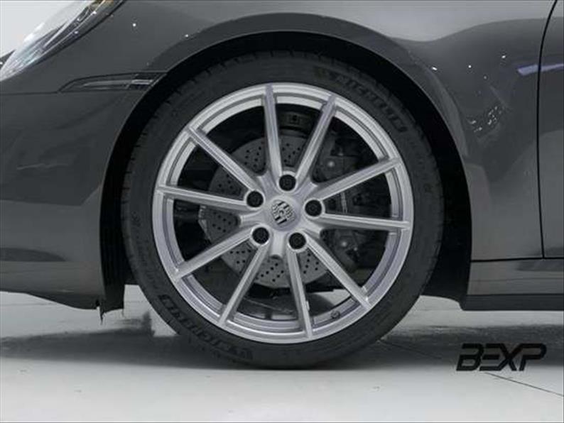 Porsche-911-3.0 24V H6 Carrera