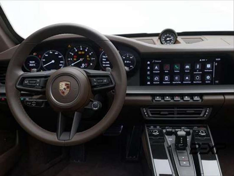 Porsche-911-3.0 24V H6 Carrera