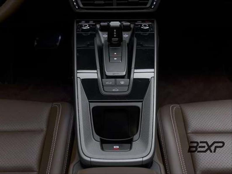 Porsche-911-3.0 24V H6 Carrera