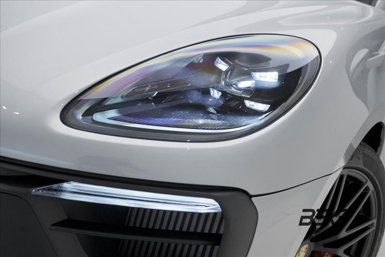 Porsche-MACAN-2.9 V6 Biturbo GTS