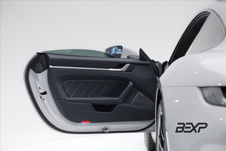 Porsche-911-3.8 24V H6 Turbo S