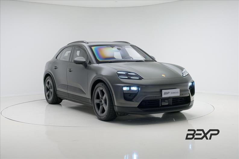 Porsche-MACAN-4