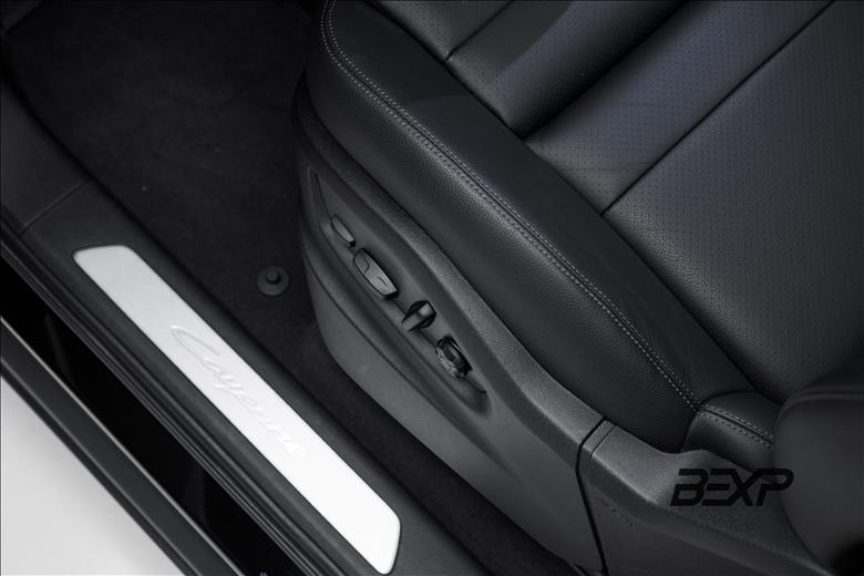 Porsche-CAYENNE-3.0 V6 E-hybrid AWD S