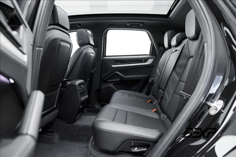 Porsche-CAYENNE-3.0 V6 E-hybrid AWD S