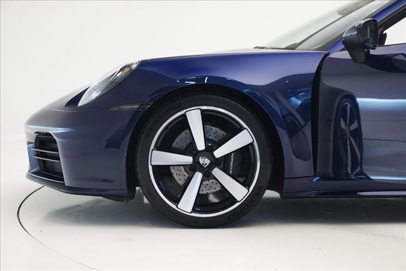 Porsche-911-3.0 24V H6 Carrera Cabriolet