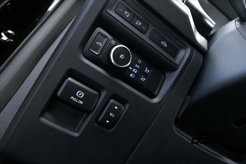 Ford-F-150-5.0 V8 CD Lariat FX4