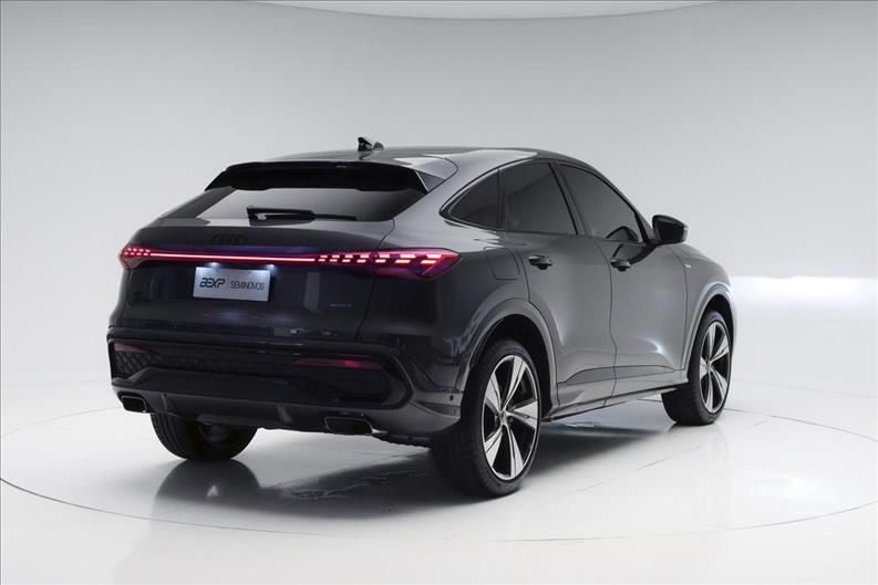 Audi-Q5-2.0 TFSI Sportback S Line Quattro S Tronic