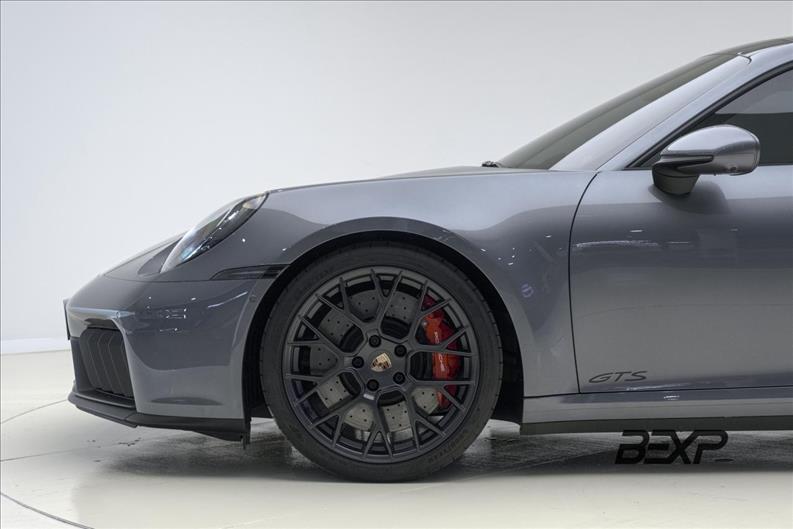 Porsche-911-3.6 24V H6 Carrera GTS