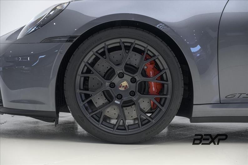 Porsche-911-3.6 24V H6 Carrera GTS