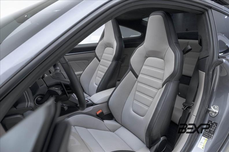 Porsche-911-3.6 24V H6 Carrera GTS